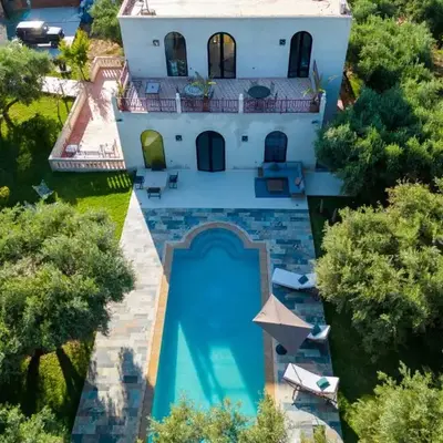 Villa Souad 5 Suites - Parking & Piscine Privée