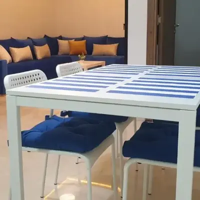 Appartement avec piscine en face à la gare gueliz