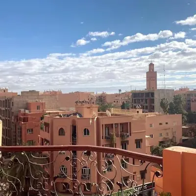Sunny terrace & comfy beds in Marrakech