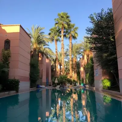 Riad Ramona lQariya seyaheya