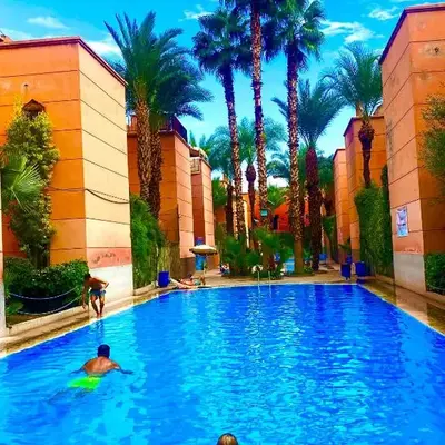 Riad Atlas avec jacuzzi 3 piscines au cœur de Marrakech