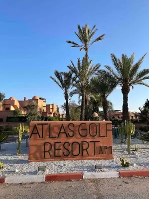 a sign that reads aasolis coil resort trap at Havre de paix bohème avec rooftop privée in Marrakech
