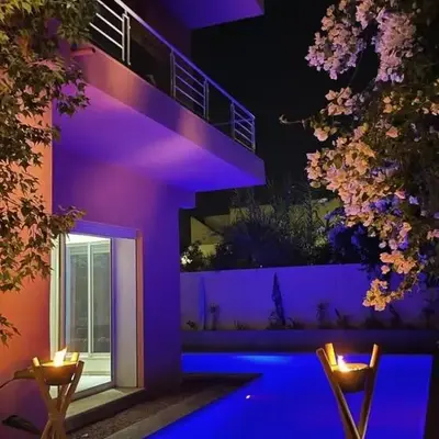 Villa contemporaine - 6 chambres - piscines et jacuzzi