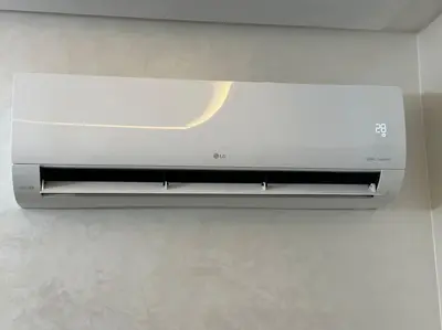 a nintendo wii game system sitting on a wall at Appartement à Gueliz près de toute commodité in Marrakech