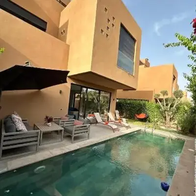 Villa familiale avec piscine chauffée La Dolce Vita