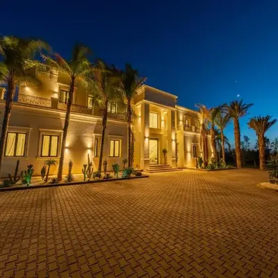 White Mansion