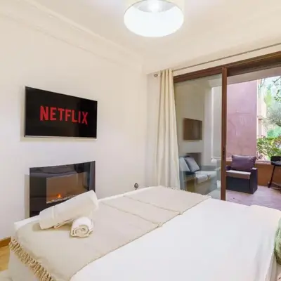 Appartement de charme residence avec piscine WiFi