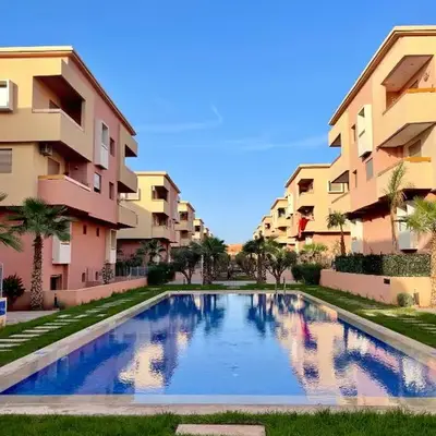 Duplex chic et cosy avec piscine