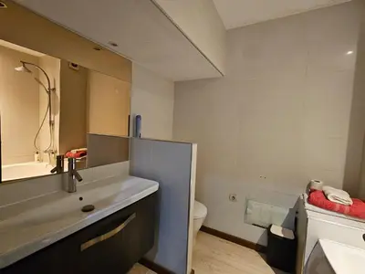 a bathroom with a sink and a toilet at Résidence la paix in Marrakech