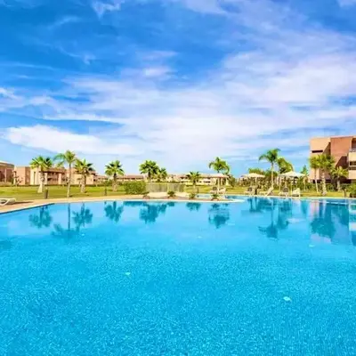 Appartement RDJ - Golf - Piscine - restaurants