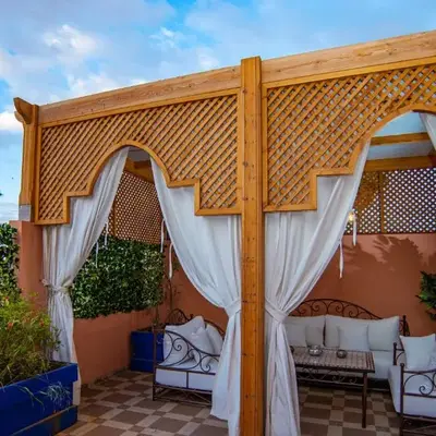 Hanna Modern - Patio & BBQ - Wifi - Center - AC