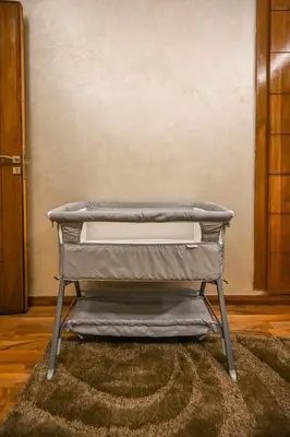 a mattress sitting on top of a rug in a room at Élégant avec Parking - Guéliz Hivernage in Marrakech