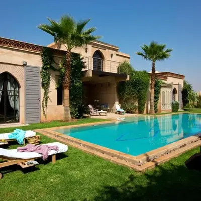 Villa de luxe avec piscine sur le golf d'amelkis