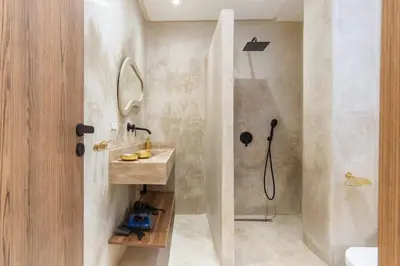 a bathroom with a shower and a sink at Suite Ivoire - Elegance a Gueliz in Marrakech