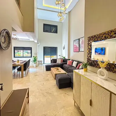 Menara Prestige Duplex 4BR with Pool Access