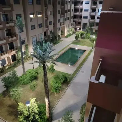 Modern Apartment with Pools & Free Parking