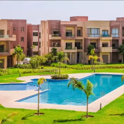 Prestigia Apartment Secure Residence Pool