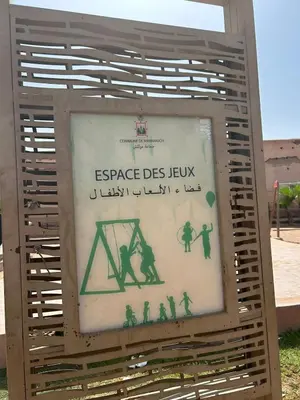 a sign that says escape des jek at Dar Azélia - Charming riad with terrace & pool near Medina in Marrakech