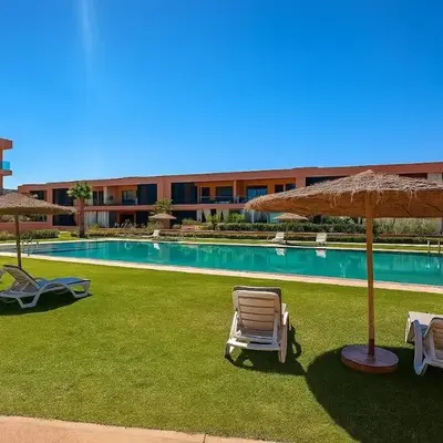 Ground floor 2 elegant bedrooms with direct pool access