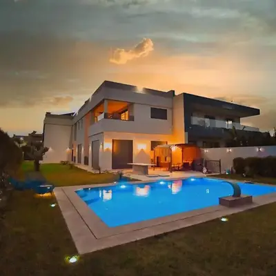 Luxury villa with heated pool and Hamam