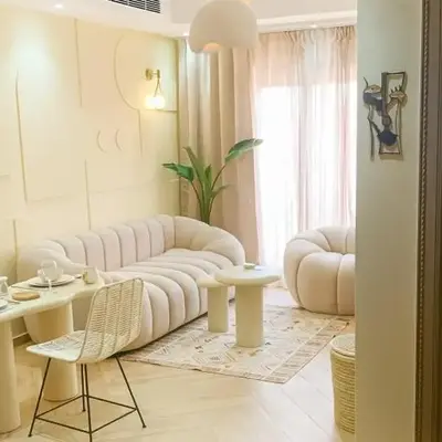 Downtown Feng Shui-style apartment with mountain view