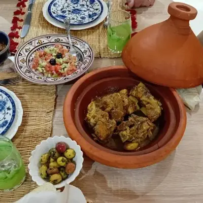 Chambre dans un Maison traditionnel avec jardin système de riad dans une ambiance familiale marocain