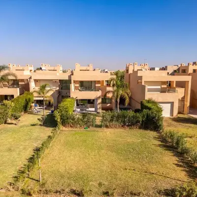 Luxury Villa Private Pool & Golf View 7 min to center
