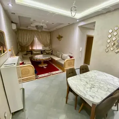 Charmante moderne Wohnung in der Nähe des Flughafens
