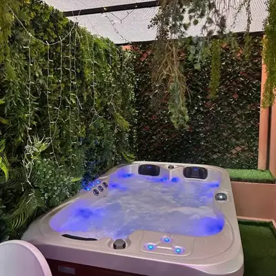 Majorelle green Spa Suite