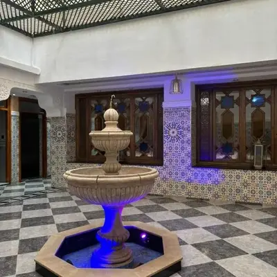 Un appartement au rez-de-chaussée dans une maison