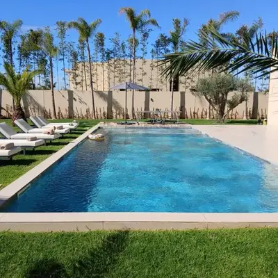 Villa Aurelia piscine chauffée et gouvernante