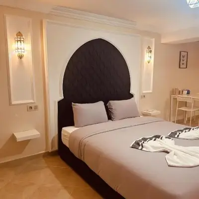 Blue and sun Majorelle comfort and spacious