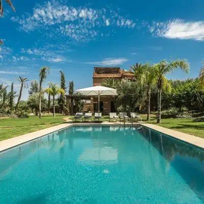Villa YENMOZ en exclusivité avec piscine privée dans la Palmeraie