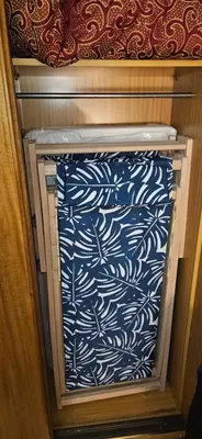 a drawer with a blue and white pattern on it at Luxueux appartement Marrakech au cœur de l hivernage in Marrakech