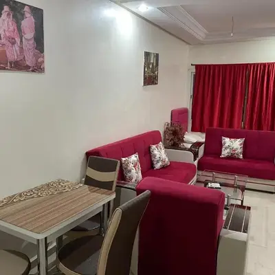 Appartement 18 3èm étage avec balcon ( POUR FAMILLE )